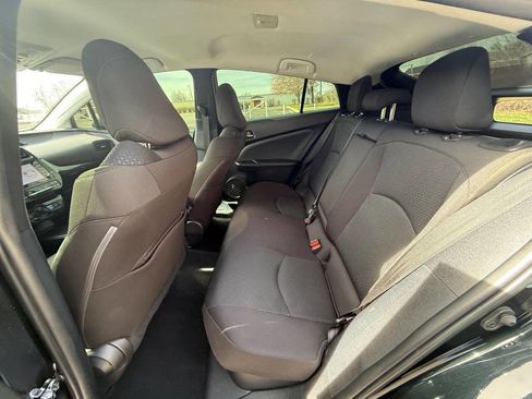 Used 2022 Toyota Prius LE FWD image 10