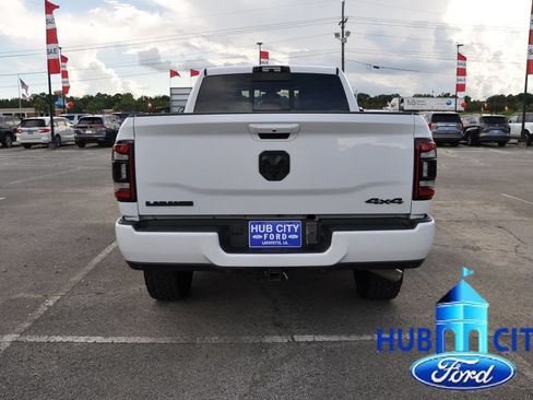 Used 2022 RAM 2500 Laramie w/ Night Edition AWD/4WD image 4