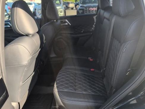 Used 2024 Mitsubishi Outlander SEL image 26