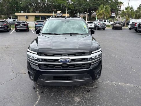 Used 2024 Ford Expedition XLT RWD image 3