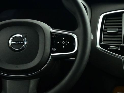 Used 2023 Volvo XC90 B6 Plus w/ Protection Package image 43