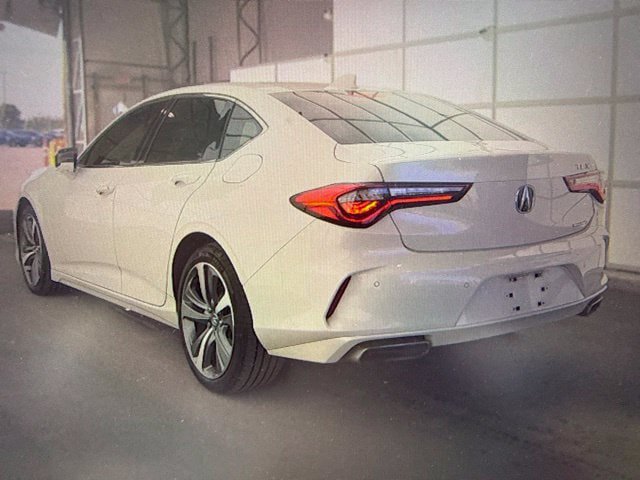 Used 2023 Acura TLX w/ Advance Package AWD/4WD image 4