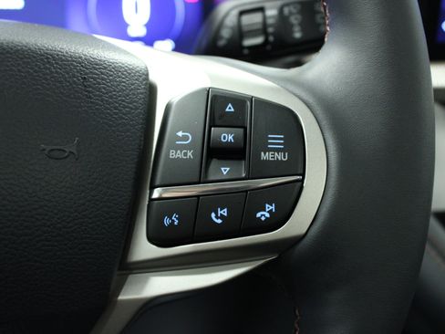 New 2026 Ford Explorer Active w/ Active Comfort Package image 22