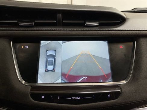 Used 2017 Cadillac XT5 Platinum image 27