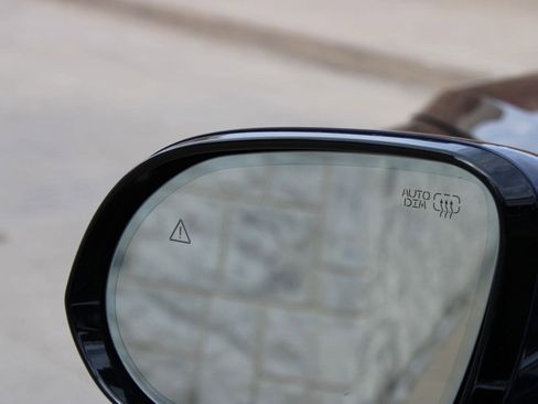 Used 2023 Genesis GV80 3.5T w/ Prestige Package image 22