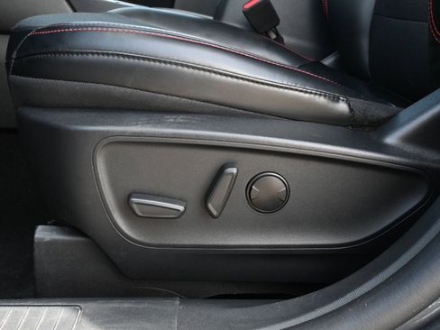 Used 2025 Ford Escape ST-Line AWD/4WD image 17