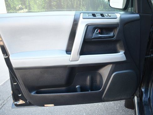 Used 2011 Toyota 4Runner SR5 w/ Premium Pkg w/Leather AWD/4WD image 13