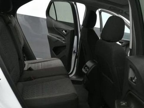 Used 2023 Chevrolet Equinox LT AWD/4WD image 12