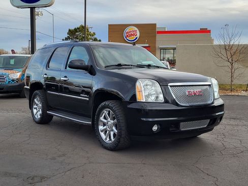 Used 2014 GMC Yukon Denali image 7