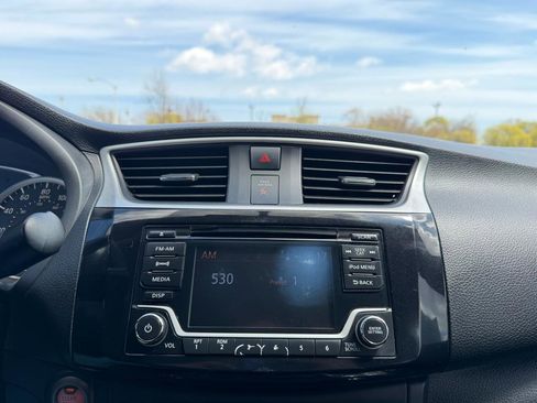 Used 2017 Nissan Sentra SV image 13