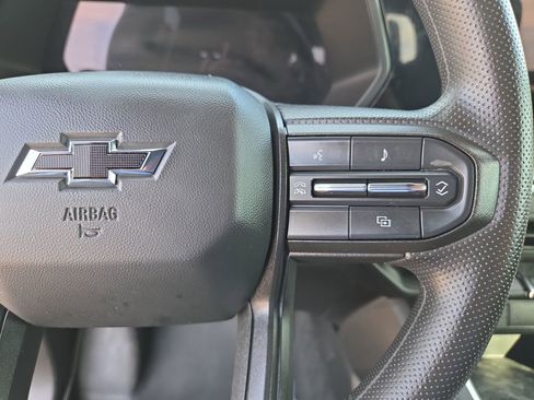 Used 2024 Chevrolet Colorado Trail Boss AWD/4WD image 27
