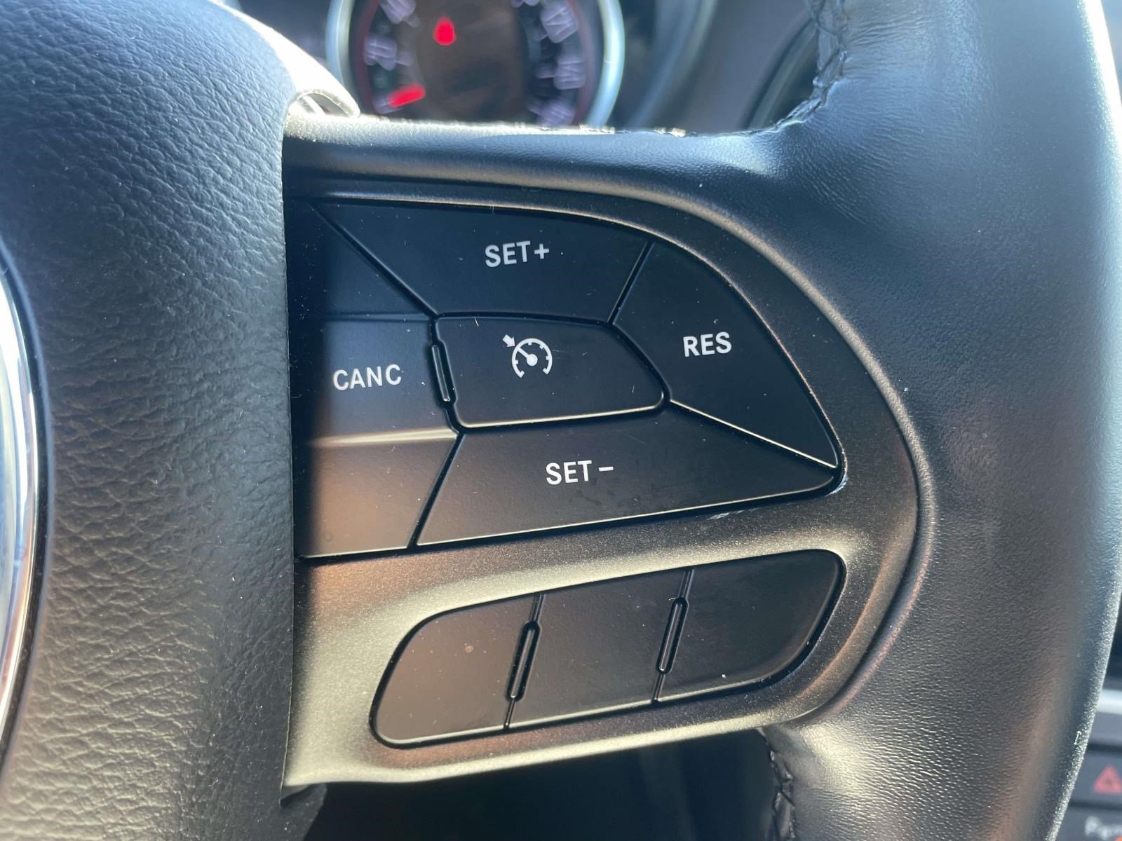 Used 2020 Dodge Challenger SXT w/ Driver Convenience Group RWD image 18