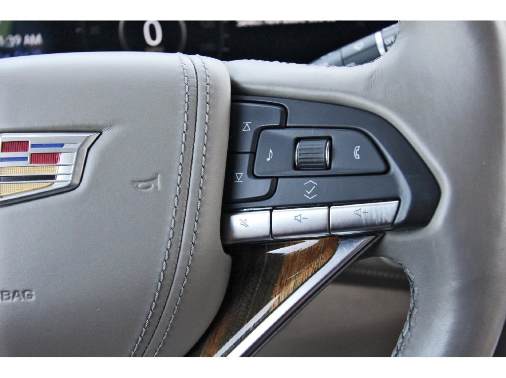 Used 2021 Cadillac Escalade Premium Luxury Platinum w/ Heavy-Duty Trailer Package AWD/4WD image 17