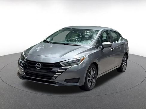Used 2025 Nissan Versa SV FWD image 7