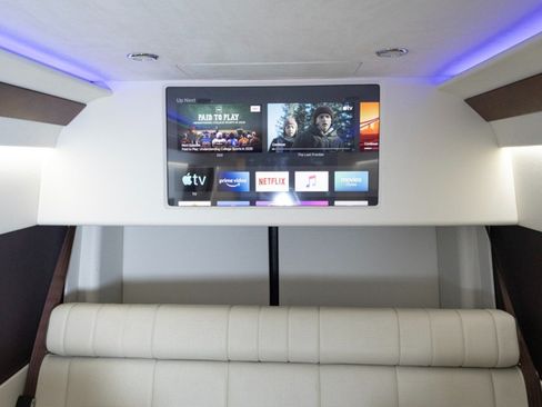 Used 2019 Mercedes-Benz Sprinter 2500 w/ Premium Package image 35