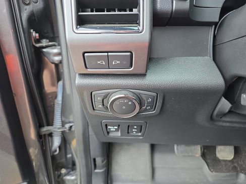 Used 2020 Ford F150 XLT w/ Equipment Group 302A Luxury AWD/4WD image 24