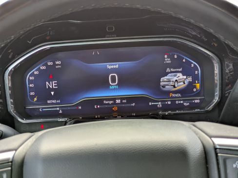 Used 2023 Chevrolet Silverado 1500 LT image 20