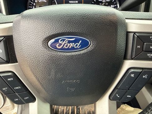 Used 2019 Ford F250 Lariat w/ Lariat Value Package AWD/4WD image 29