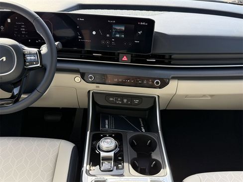New 2026 Kia Carnival SX image 17