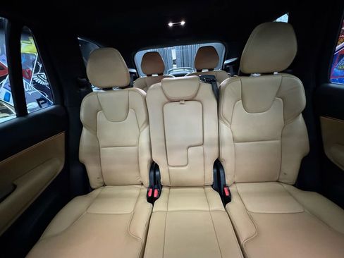 Used 2017 Volvo XC90 T6 Momentum w/ Vision Package image 34