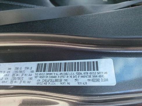 Used 2018 Jeep Wrangler Unlimited Rubicon w/ Connectivity Group AWD/4WD image 22