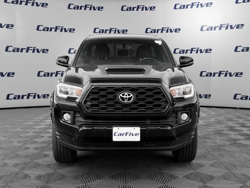 Used 2017 Toyota Tacoma TRD Sport w/ Premium & Technology Package AWD/4WD image 9