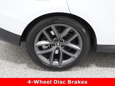 Used 2024 Land Rover Range Rover Sport SE image 6