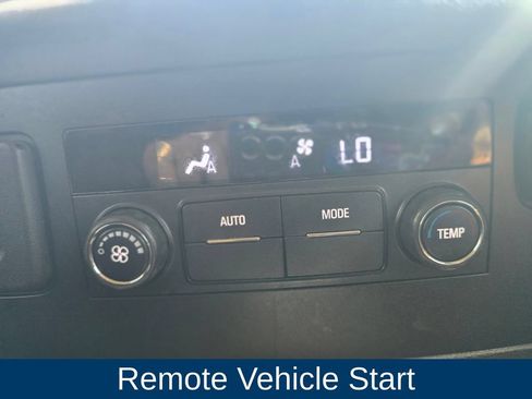 Used 2019 Chevrolet Suburban LT AWD/4WD image 17