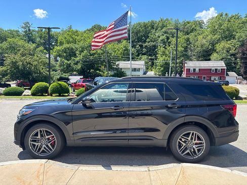 New 2026 Ford Explorer ST w/ Sun And Sound Package AWD/4WD image 6