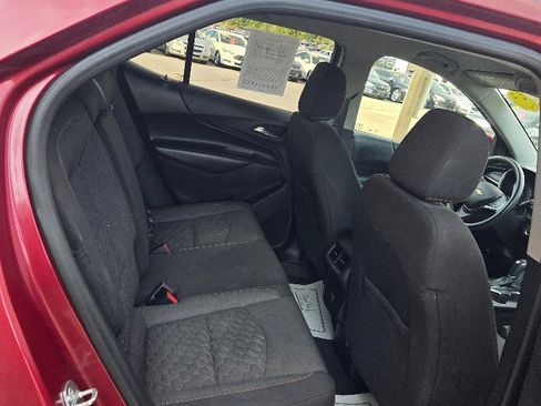 Used 2018 Chevrolet Equinox LT image 13