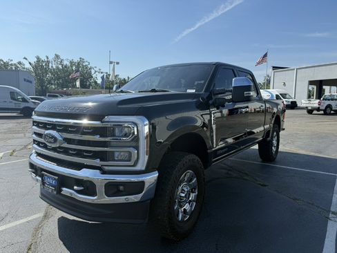 Used 2024 Ford F250 King Ranch w/ Chrome Package AWD/4WD image 2
