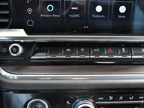 Used 2024 GMC Sierra 1500 SLT image 27