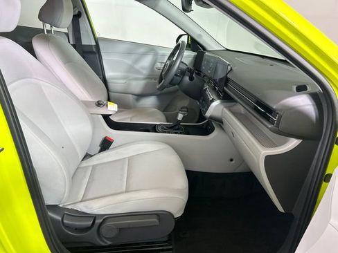 Used 2025 Hyundai Kona SEL AWD/4WD image 27