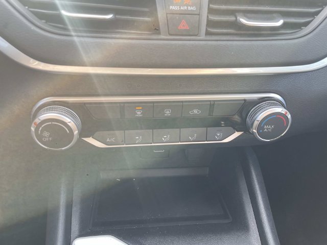 Used 2024 Nissan Altima 2.5 S FWD image 24