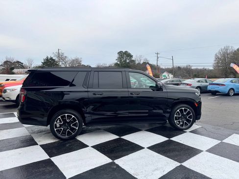 Used 2023 Chevrolet Suburban RST w/ Luxury Package image 4