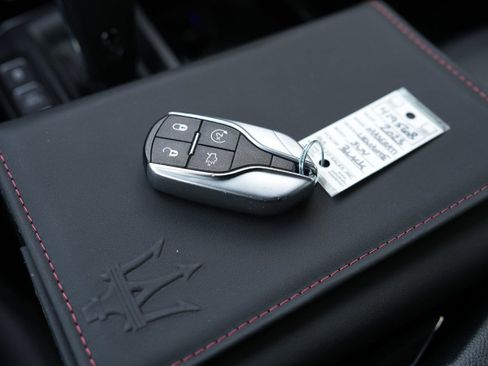 Used 2023 Maserati Levante Modena image 56