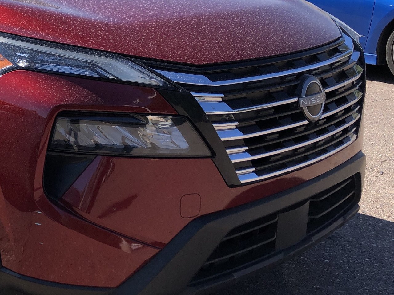 Used 2024 Nissan Rogue S FWD image 10