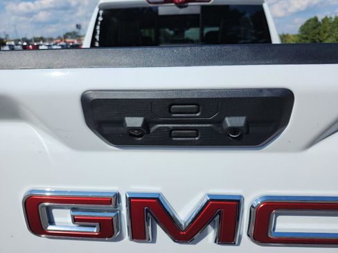 New 2026 GMC Sierra 1500 AT4X image 9