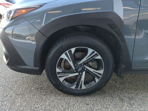 Used 2024 Subaru Crosstrek 2.0i Premium image 31