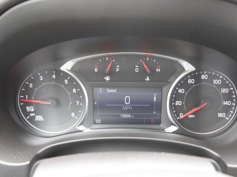 Used 2023 GMC Terrain SLE w/ Driver Convenience Package image 29