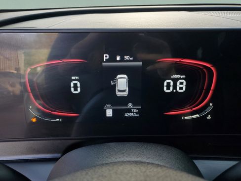 Certified 2024 Kia Sportage EX image 28