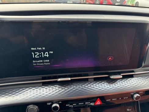 Used 2023 Kia Carnival SX Prestige image 17