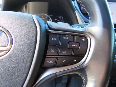 Used 2019 Lexus ES 350 w/ Premium Package image 33