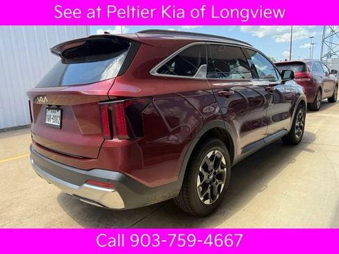 Certified 2025 Kia Sorento S FWD image 6