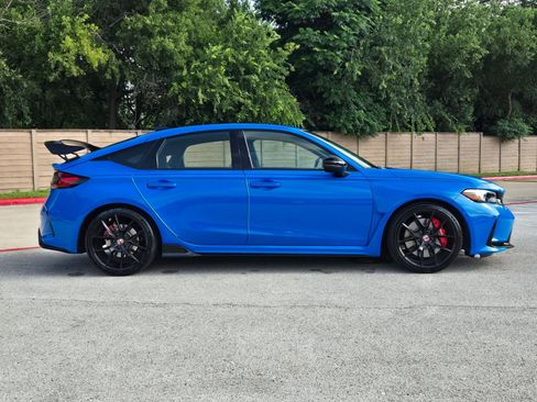 Used 2025 Honda Civic Type R image 2