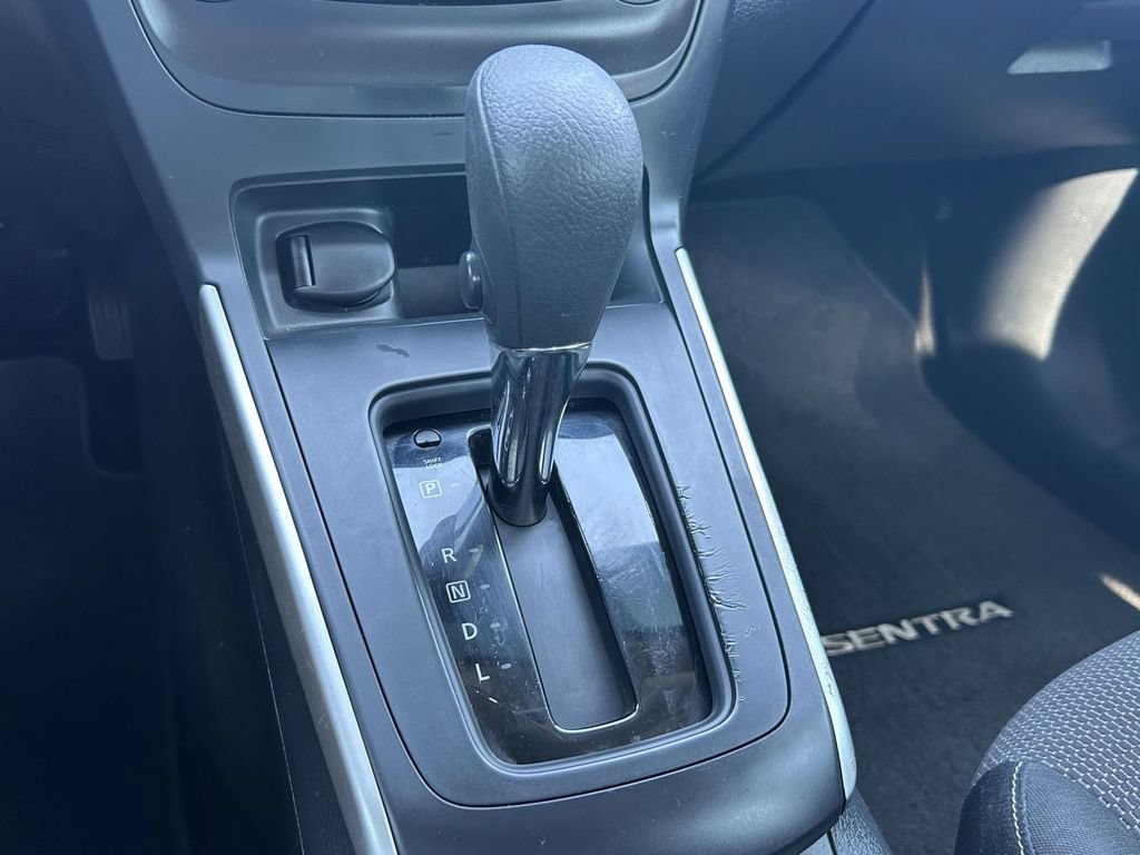 Used 2017 Nissan Sentra S FWD image 21