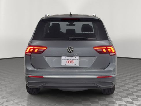 Used 2022 Volkswagen Tiguan SE FWD image 10