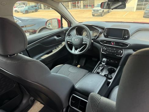 Used 2020 Hyundai Santa Fe SE AWD/4WD image 16