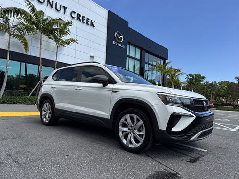 Used 2023 Volkswagen Taos S image 23