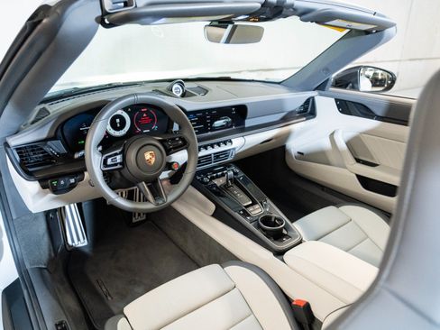 Certified 2026 Porsche 911 Carrera S RWD image 4